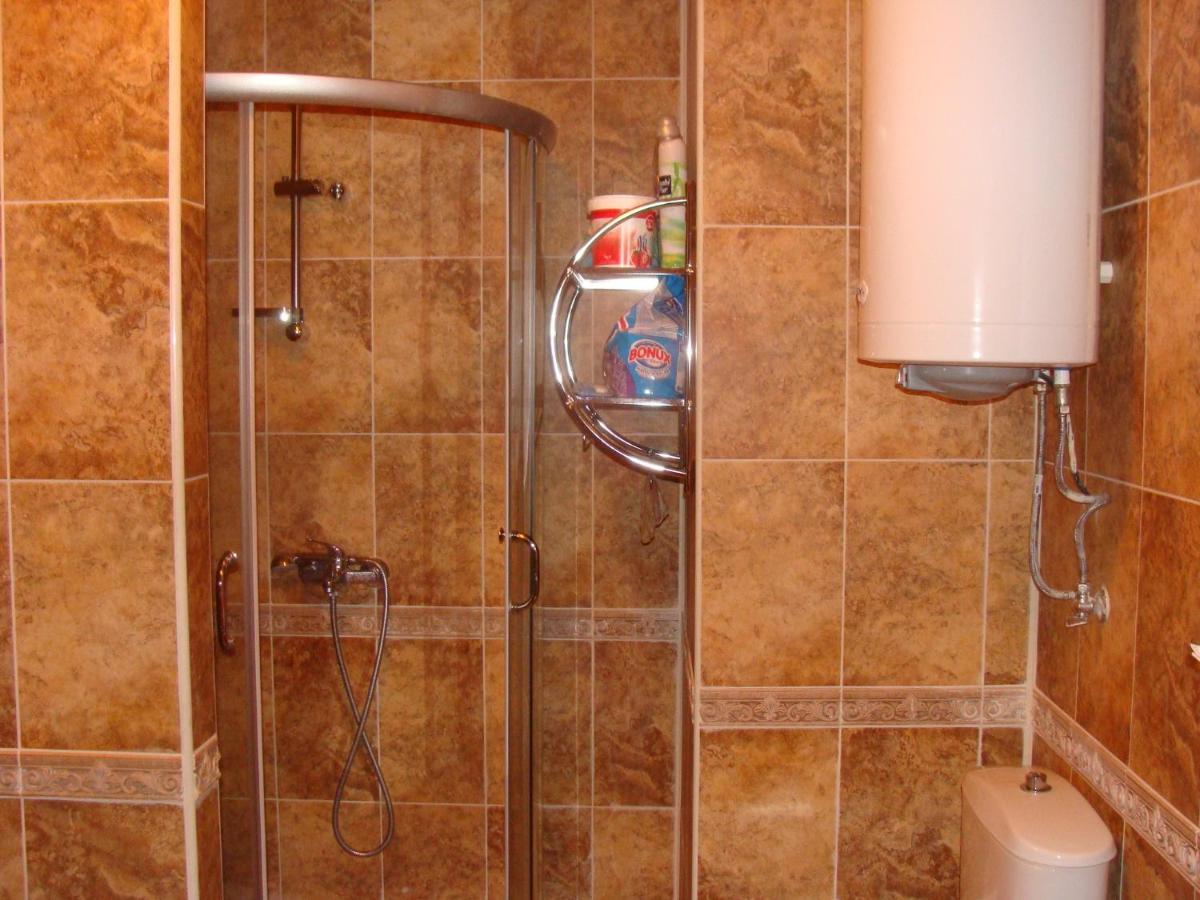 Admiral Apartments Golden Sands Room photo